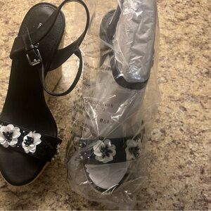 Michael Kors Black Sandals with White Floral Appliqués